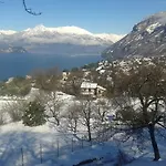 Una Finestra Sul Lago * 列尔纳