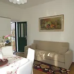 Una Finestra Sul Lago 公寓 *