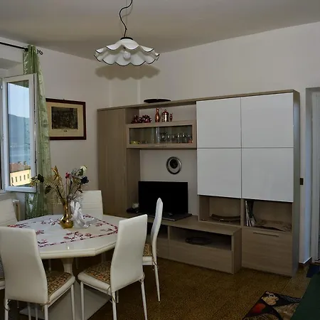 Finestra Sul Apartamento Lierna